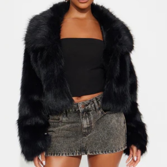 Fashion Nova Luxe Black cropped faux fur jacket L - Picture 3 of 16